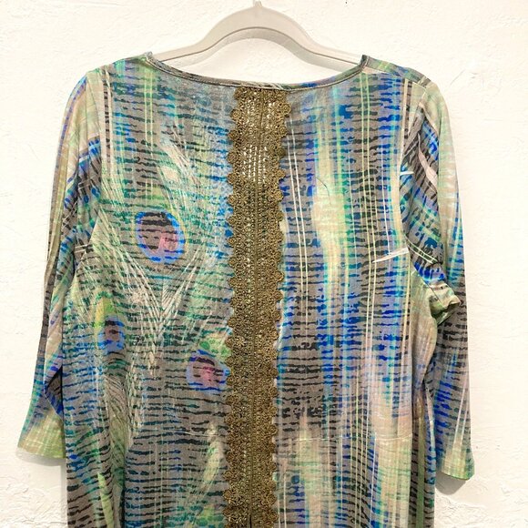 Live and Let Live Women Tunic Top Crochet Split Back 3/4 Sleeve Peacock Green 1X - Picture 5 of 11